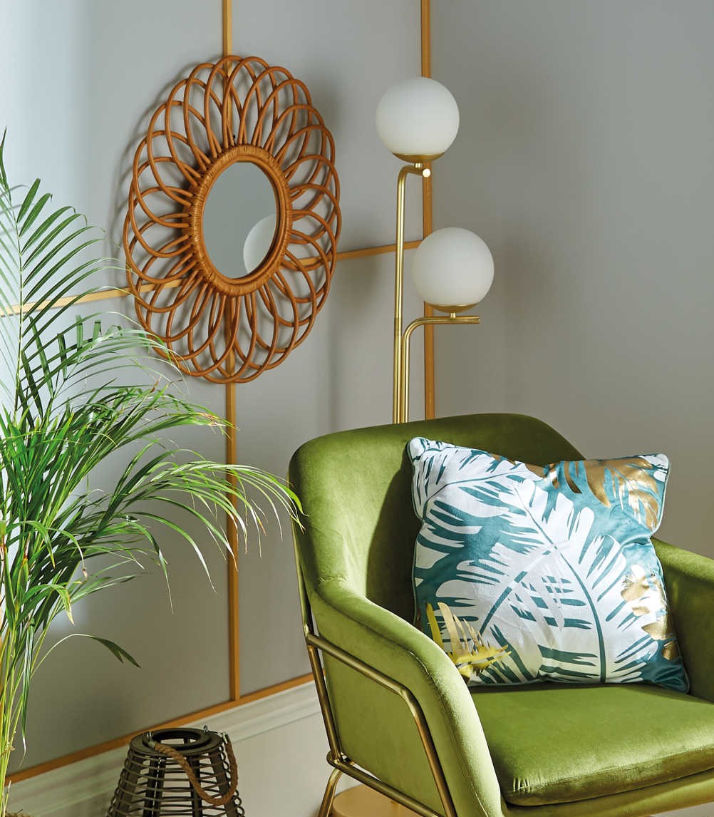 Handmade Rattan Round Mirror, Real looking Mirror. - Image 2